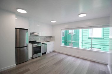 1085 S Van Ness Avenue Studio-2 Beds Apartment for Rent Photo Gallery 1